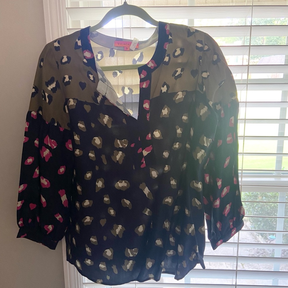 Vilagallo Navy, Pink, and Green Patterned Blouse